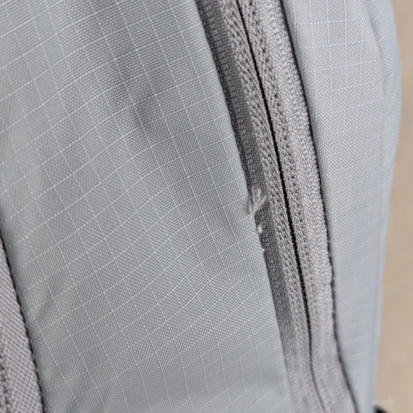 The North Face Router Backpack Gray White - Picture 4 of 11